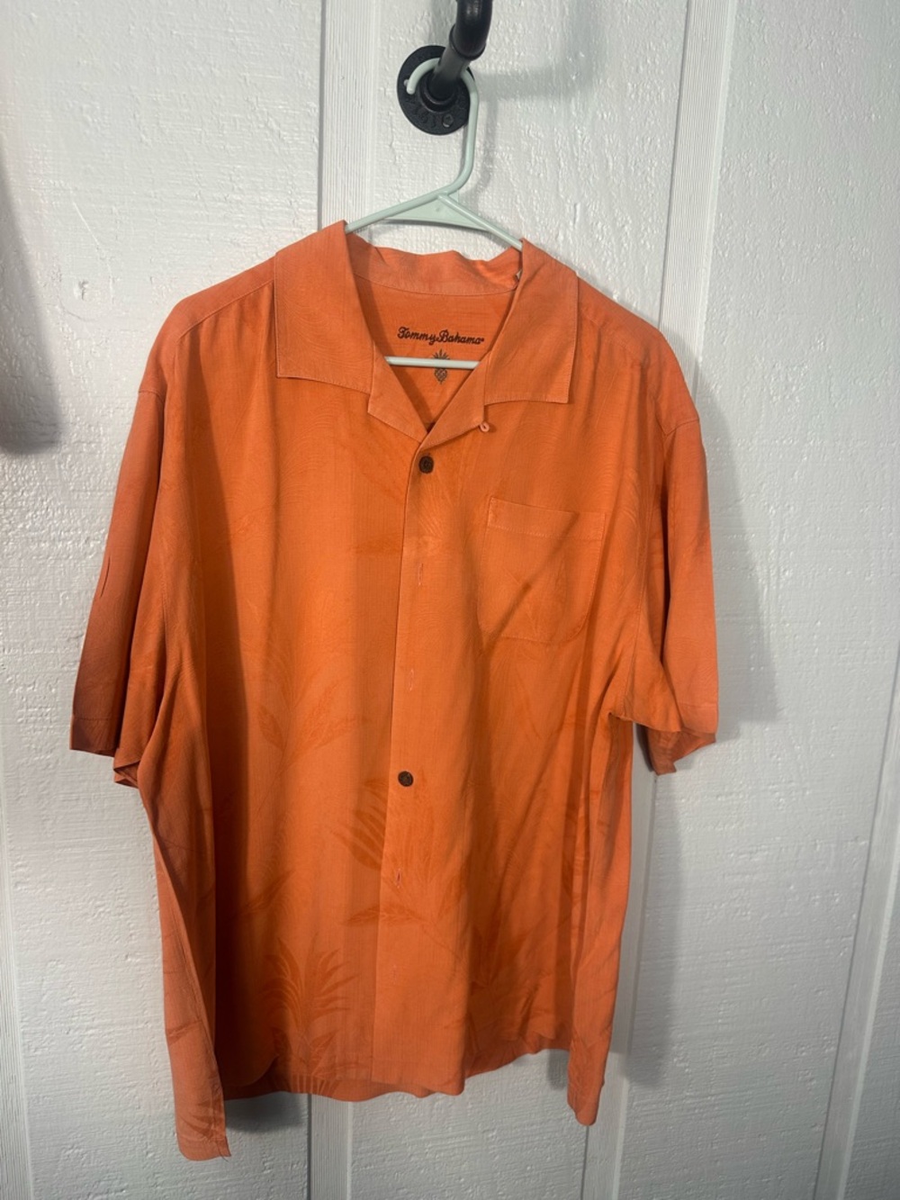 Tommy Bahama  Men’s Short Sleeve Button Down Orange  Size XL EUC